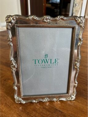 Towle Silversmiths Ornate Silver Photo Frame